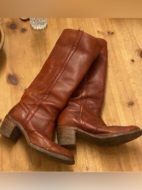 Vintage 1970’s campus Frye boot